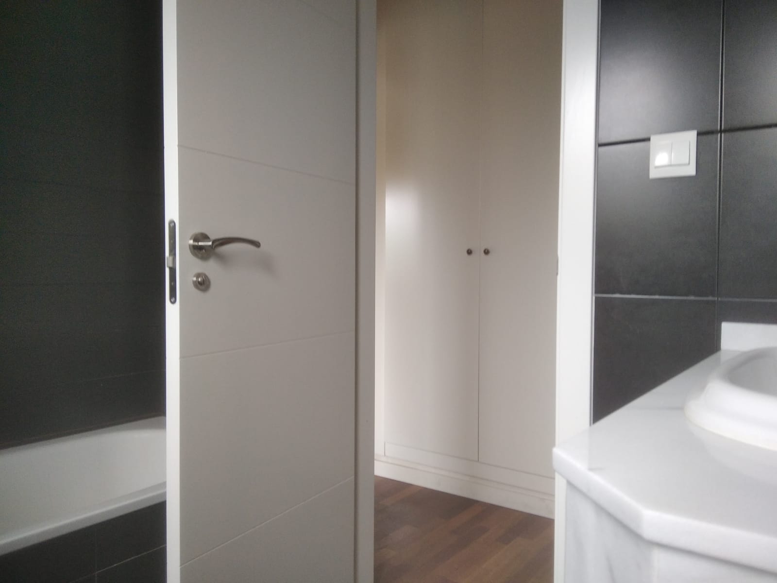 Chalet adosado en venta en calle Adarves de Calypso