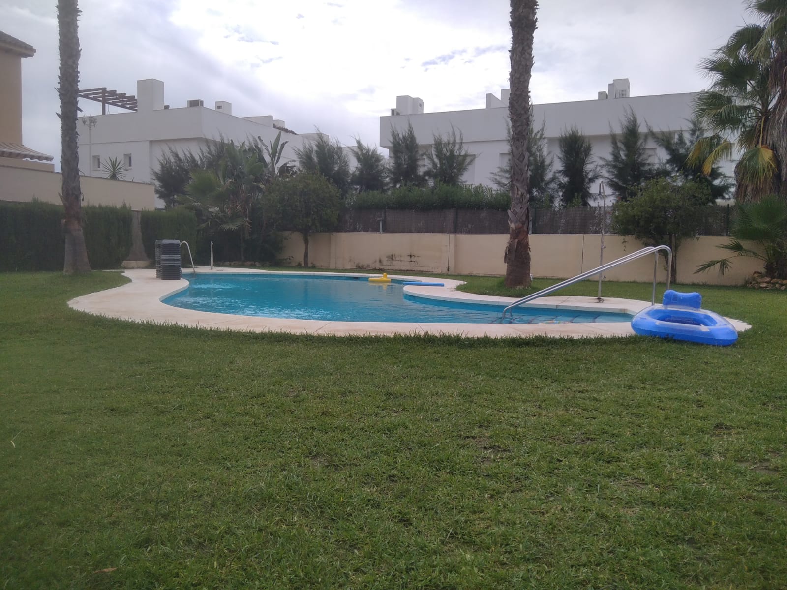 Chalet adosado en venta en calle Adarves de Calypso