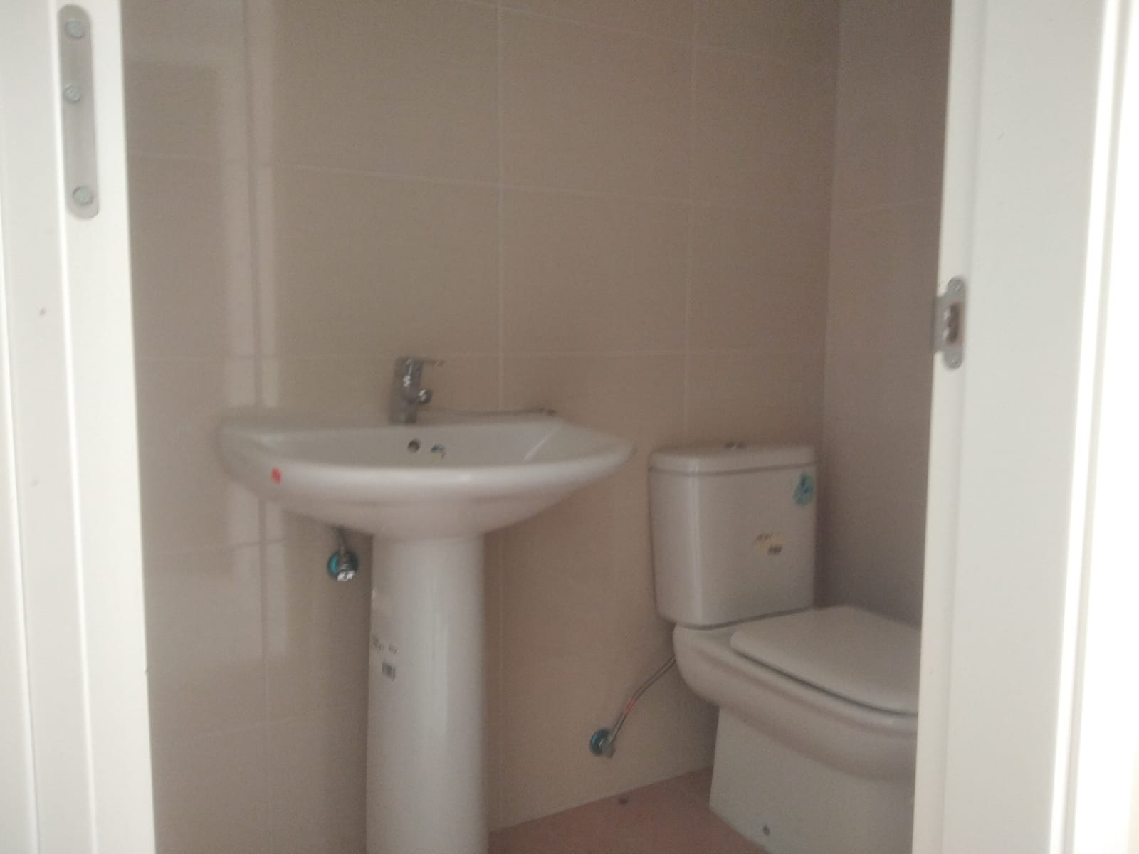 Chalet adosado en venta en calle Adarves de Calypso