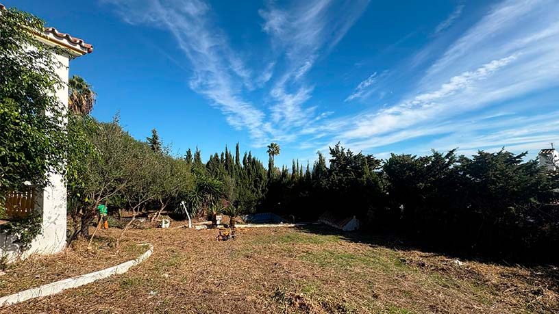  Maison mitoyenne à vendre à urb Hacienda Guadalupeparcela U15-17