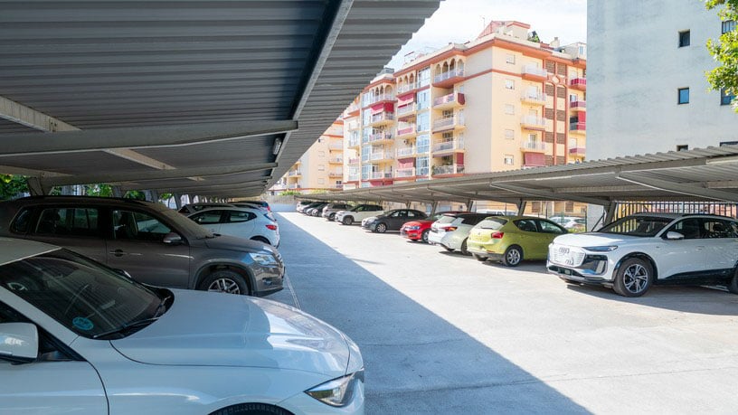 Flat for sale in calle Calle Antonio Chenel Antoñete