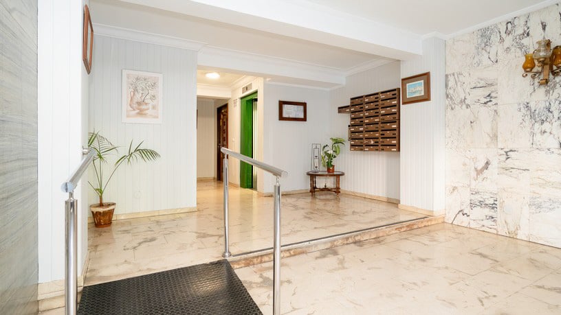 Flat for sale in calle Calle Antonio Chenel Antoñete
