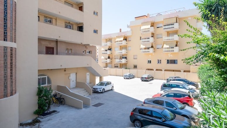 Housing for sale in avenida Avenida de los Boliches