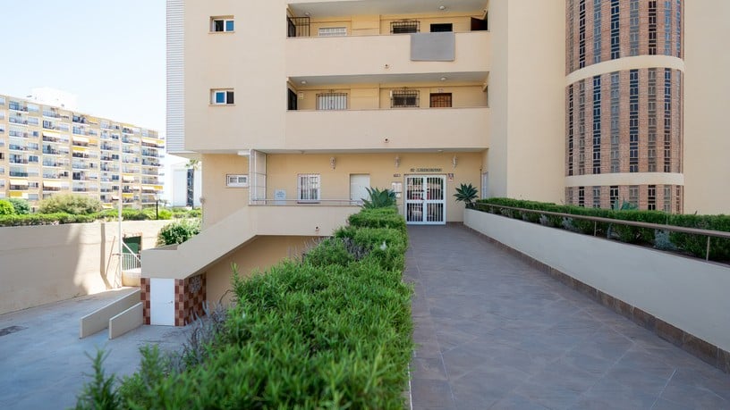 Housing for sale in avenida Avenida de los Boliches