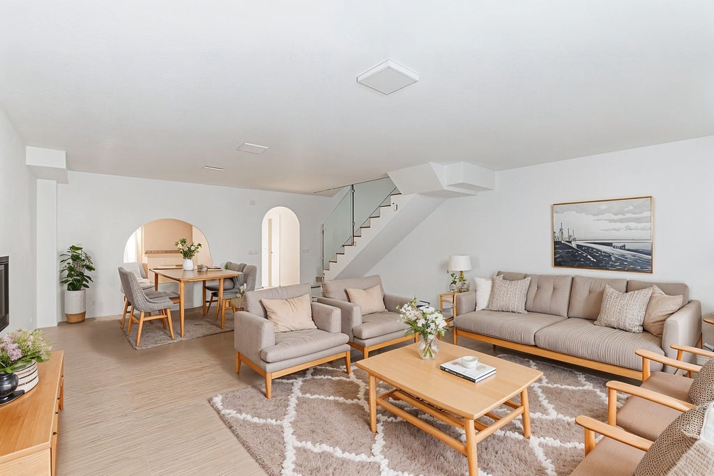 Chalet adosado en venta en calle Manolete