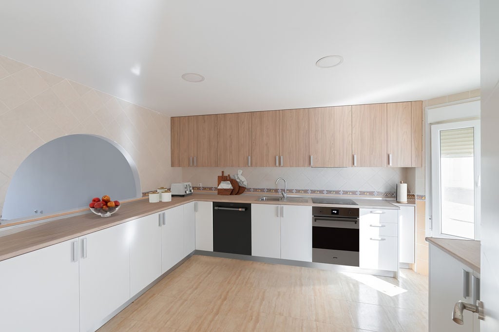 Chalet adosado en venta en calle Manolete