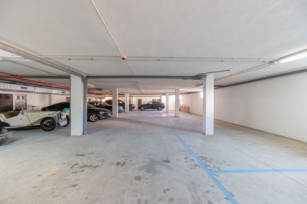 Chalet adosado en venta en calle Manolete
