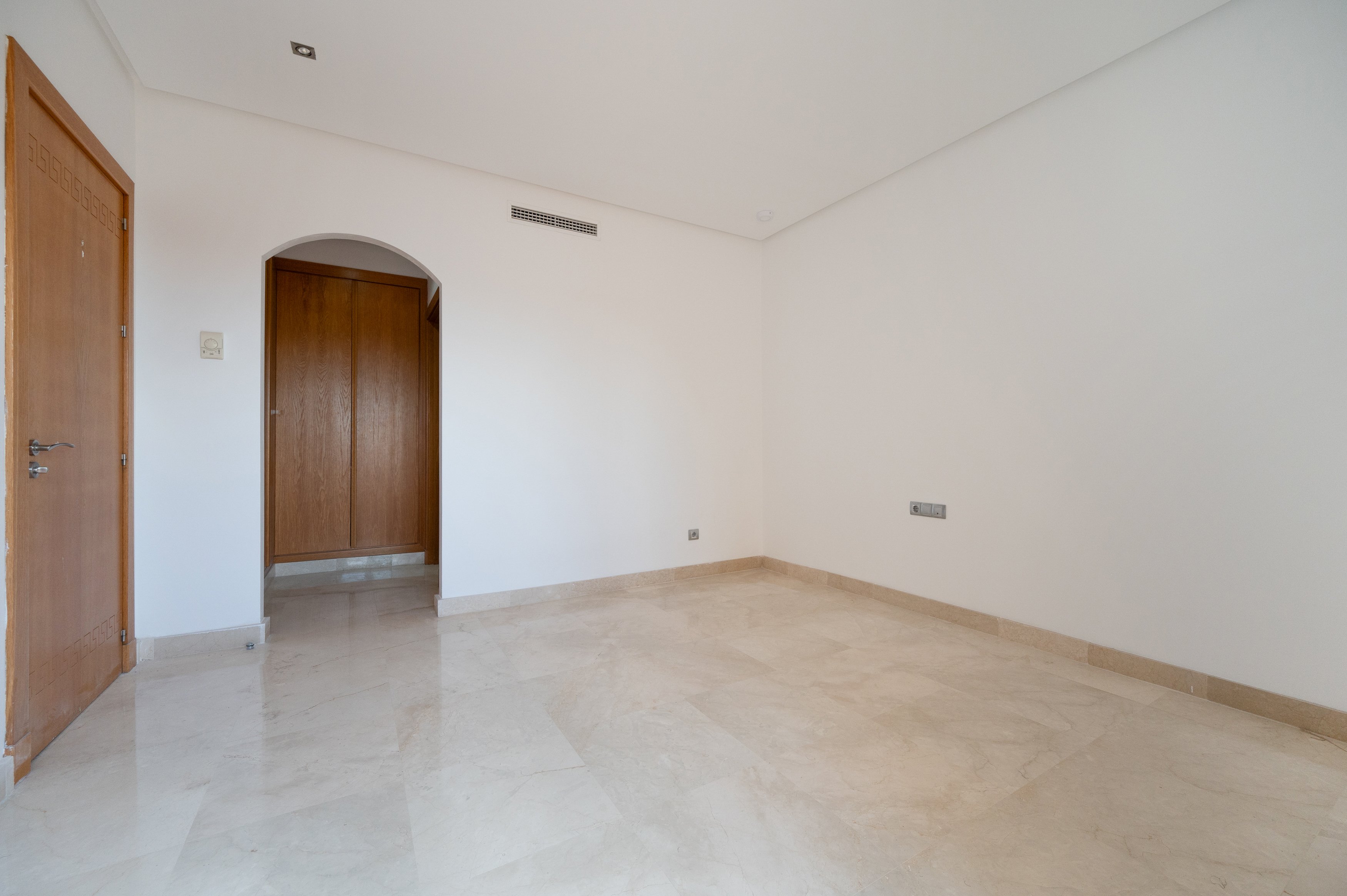 House for sale in otros La Capellanía Hill Club