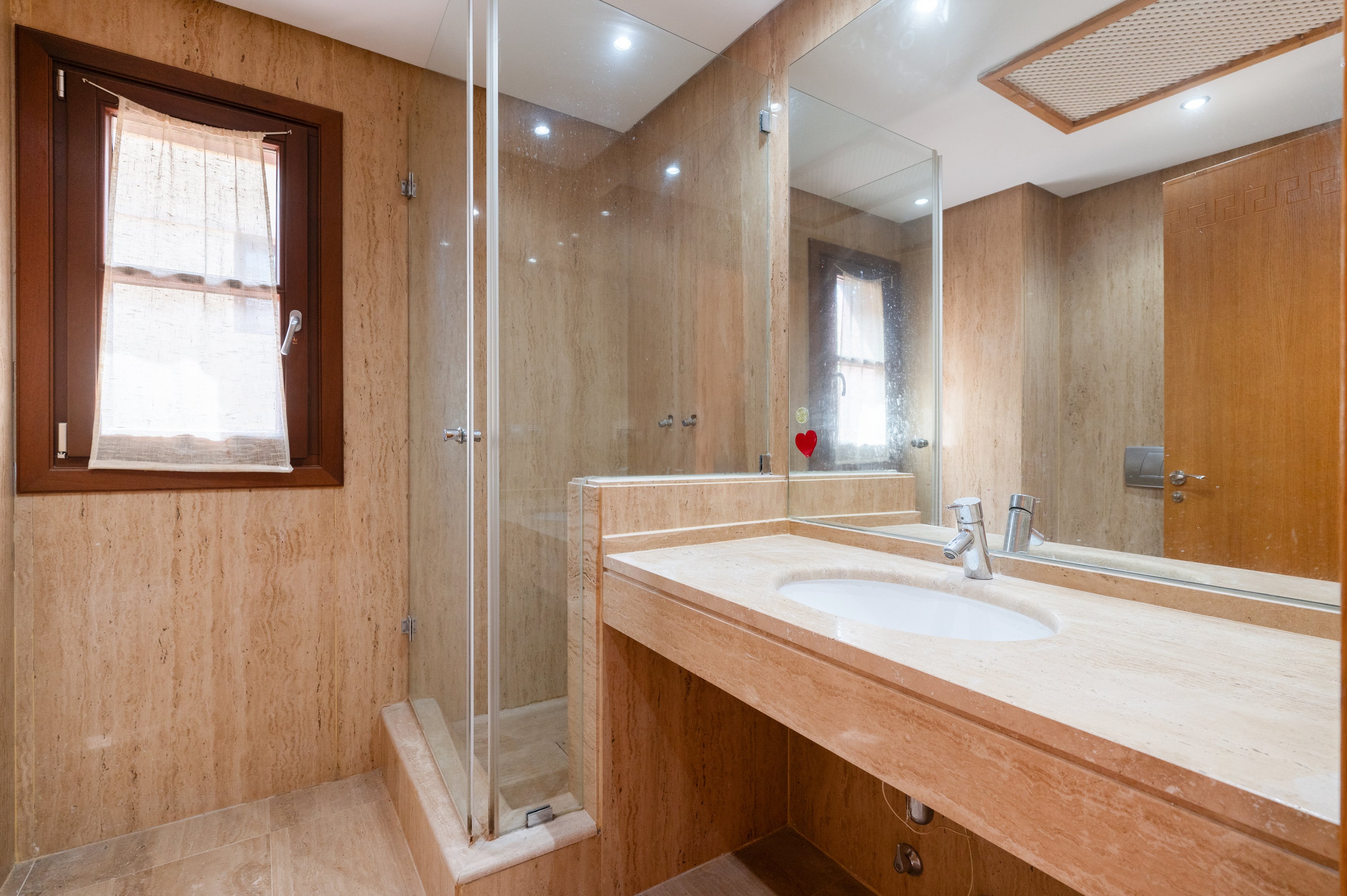 House for sale in otros La Capellanía Hill Club