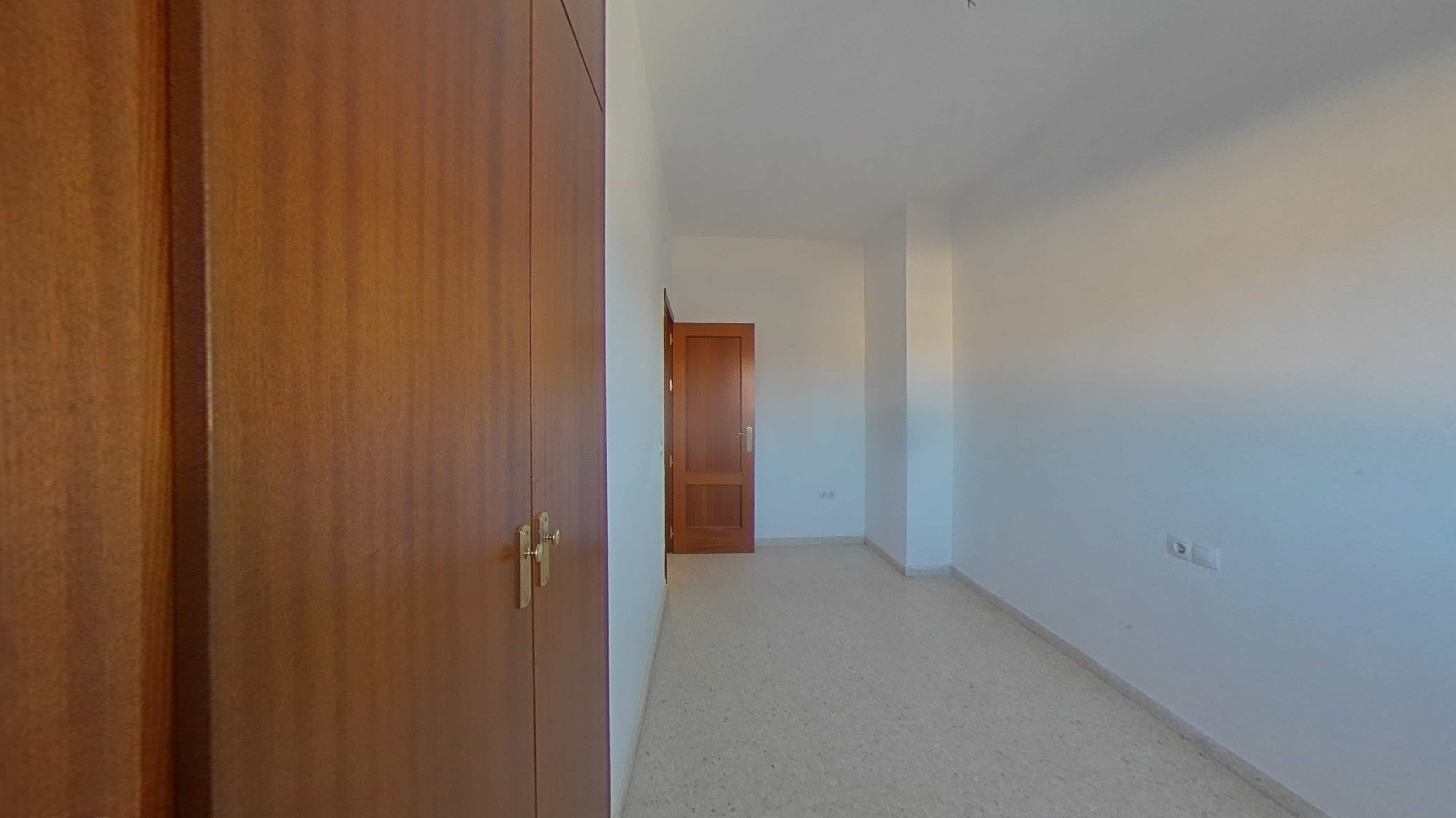 Flat for sale in calle De los Guindales Sn