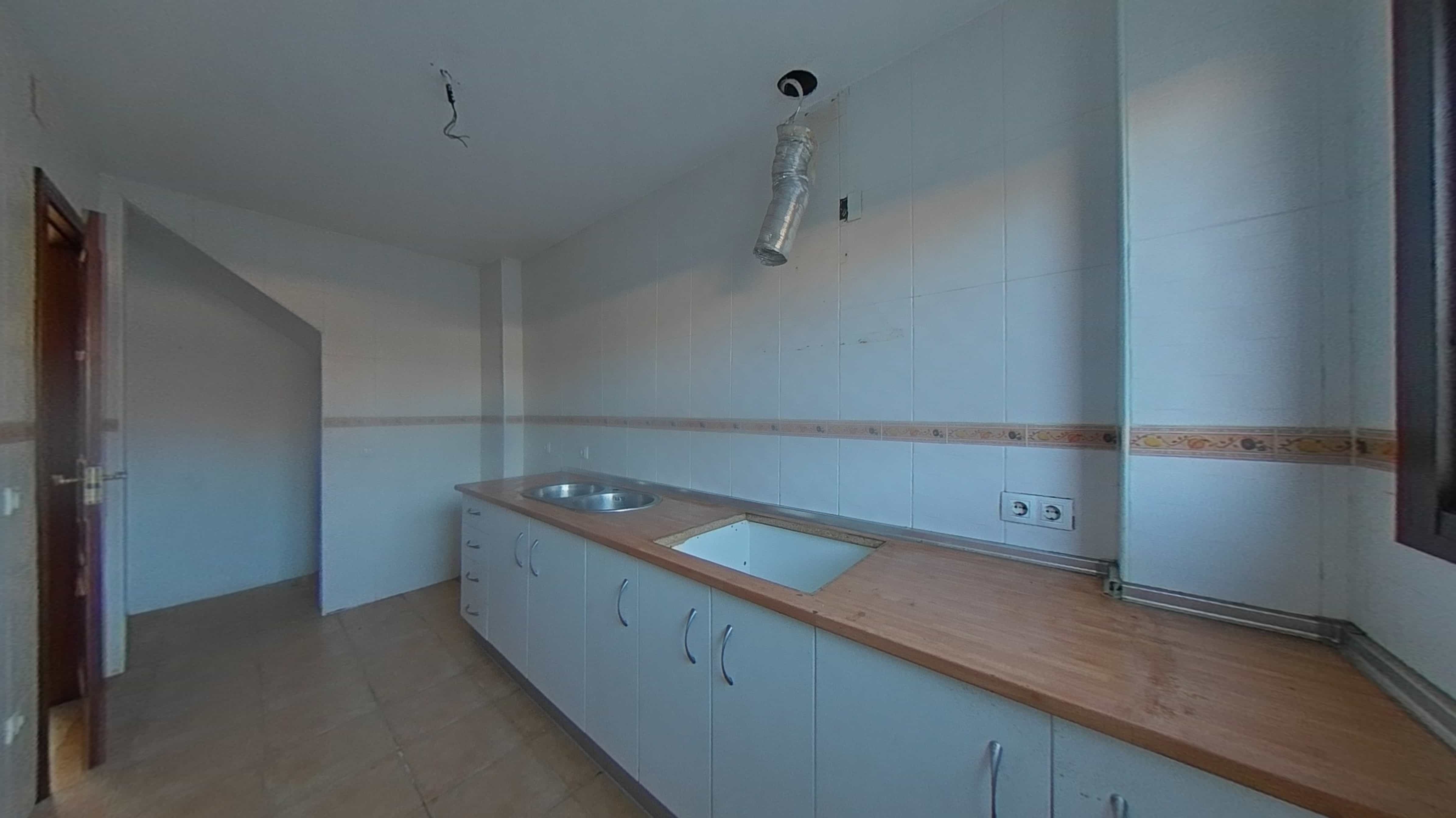 Flat for sale in calle De los Guindales Sn