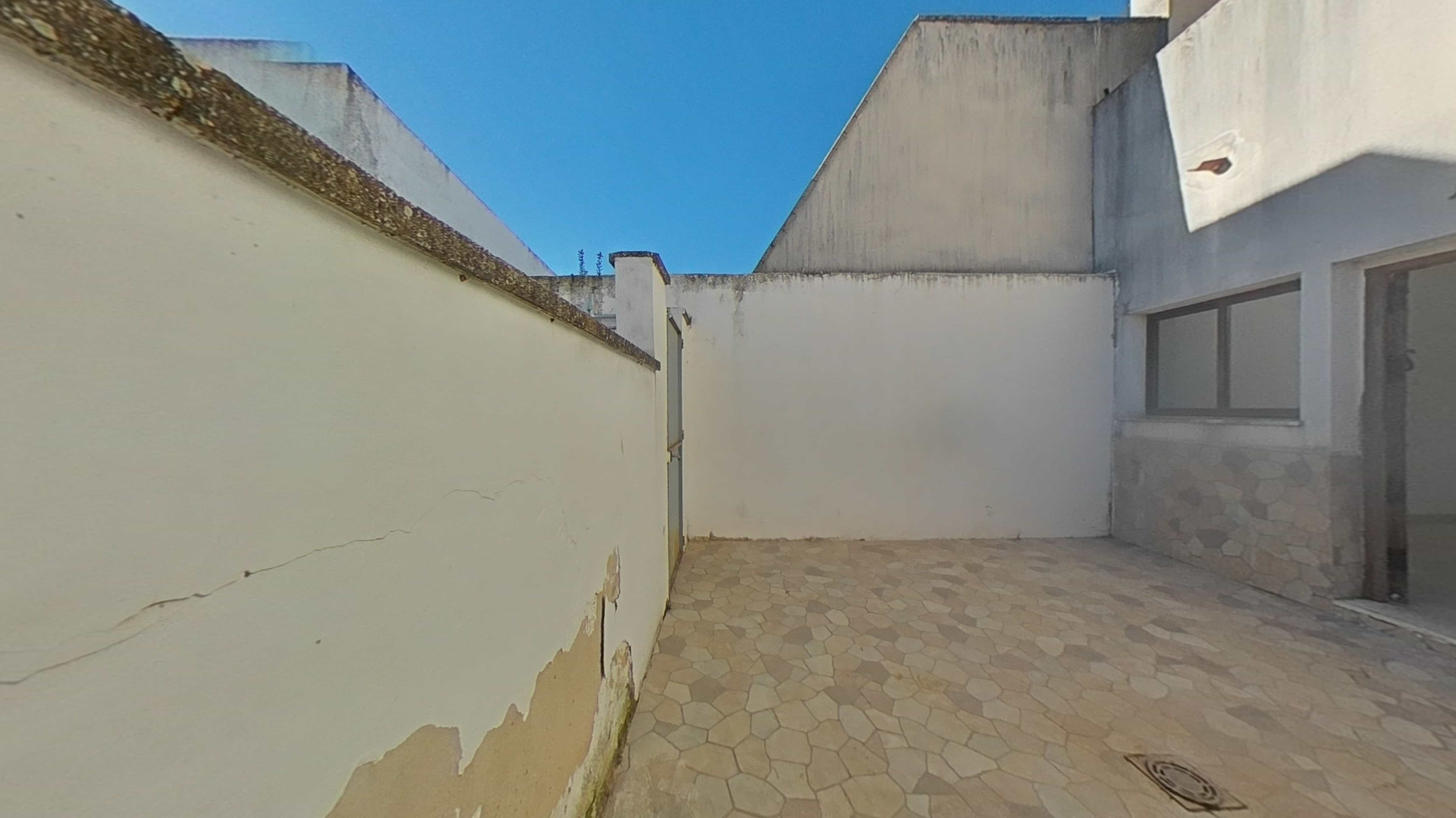 Flat for sale in calle De los Guindales Sn