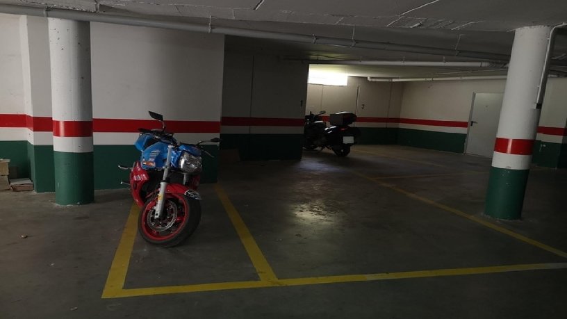 Garaje en venta en calle Castillo