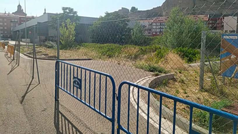 Terreno urbanizable en venta en plaza Margarita Uno