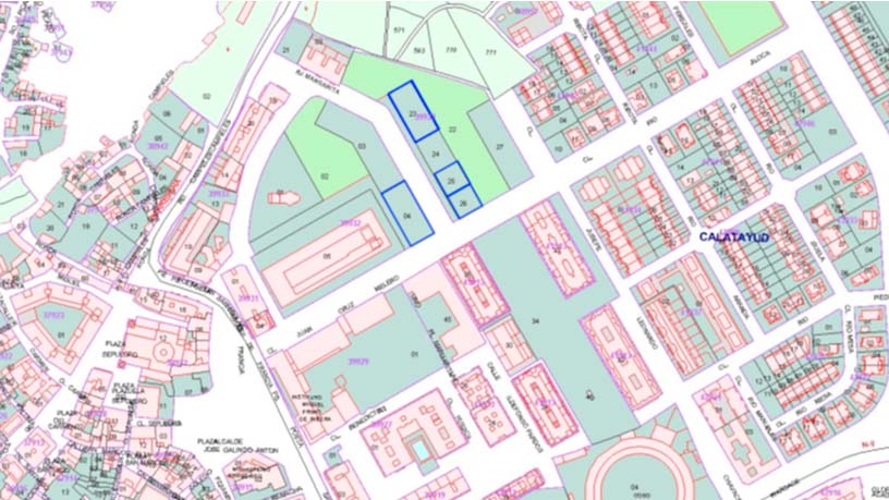 Terreno urbanizable en venta en plaza Margarita Uno
