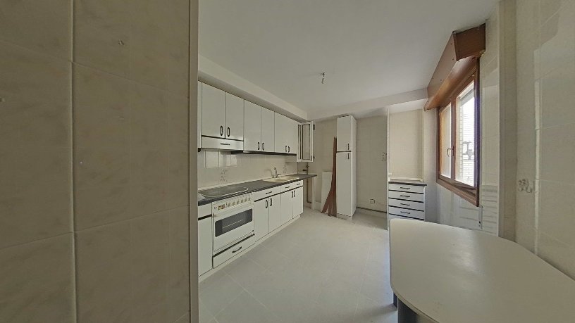 Flat for sale in calle Sepulcro Nº 32-36