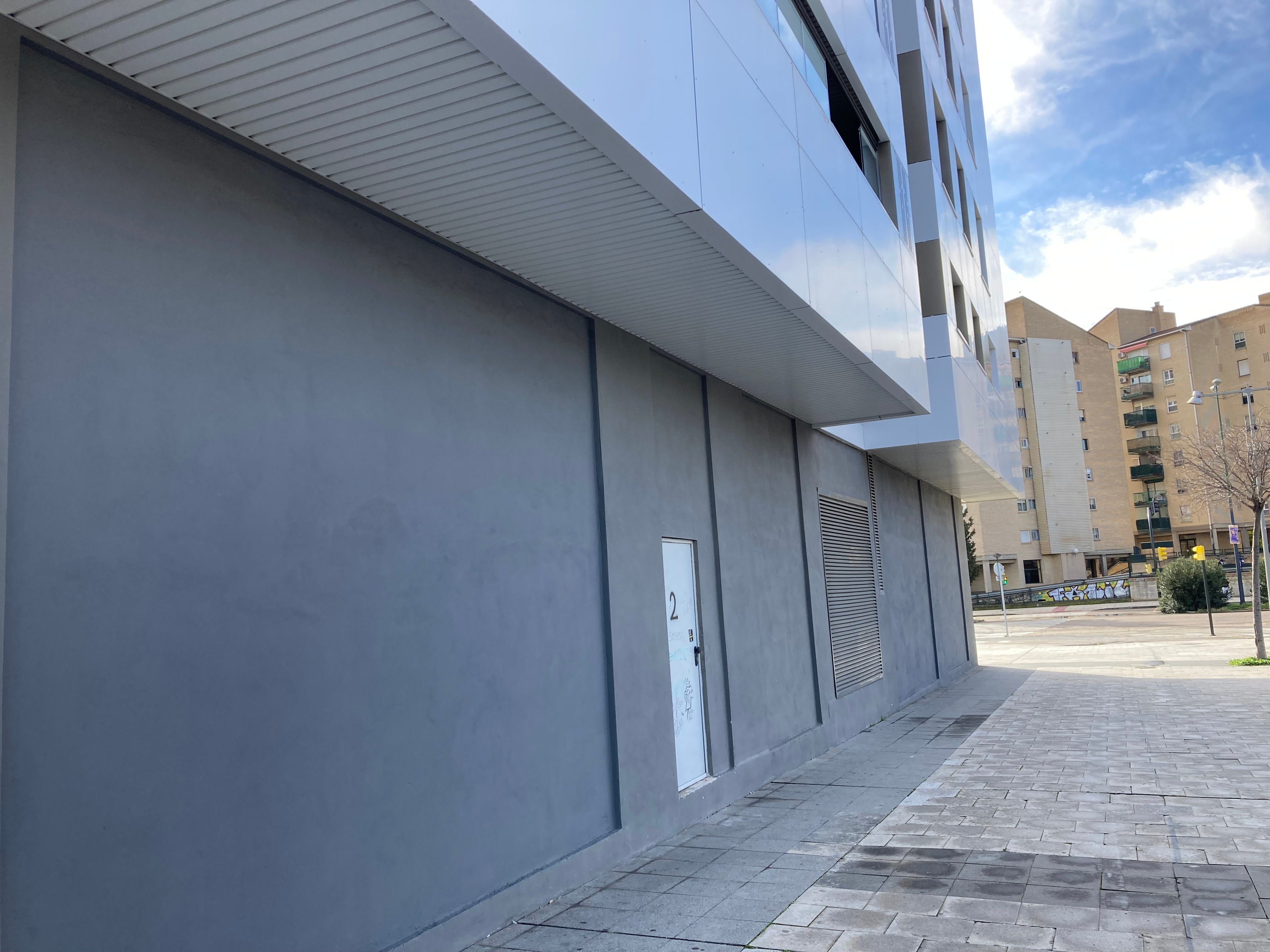 Locaux commerciaux à vendre à avenida De Navarra