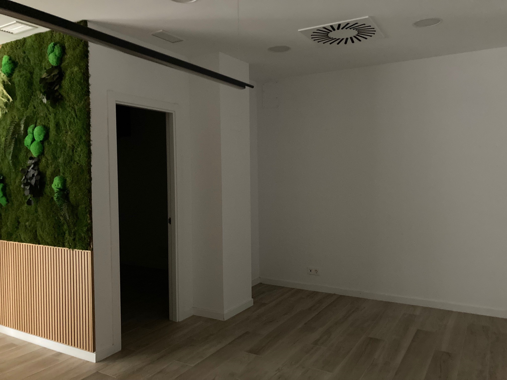 Local en venta en calle Antonio Vivaldi