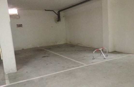 Garaje en venta en lugar Los Campos