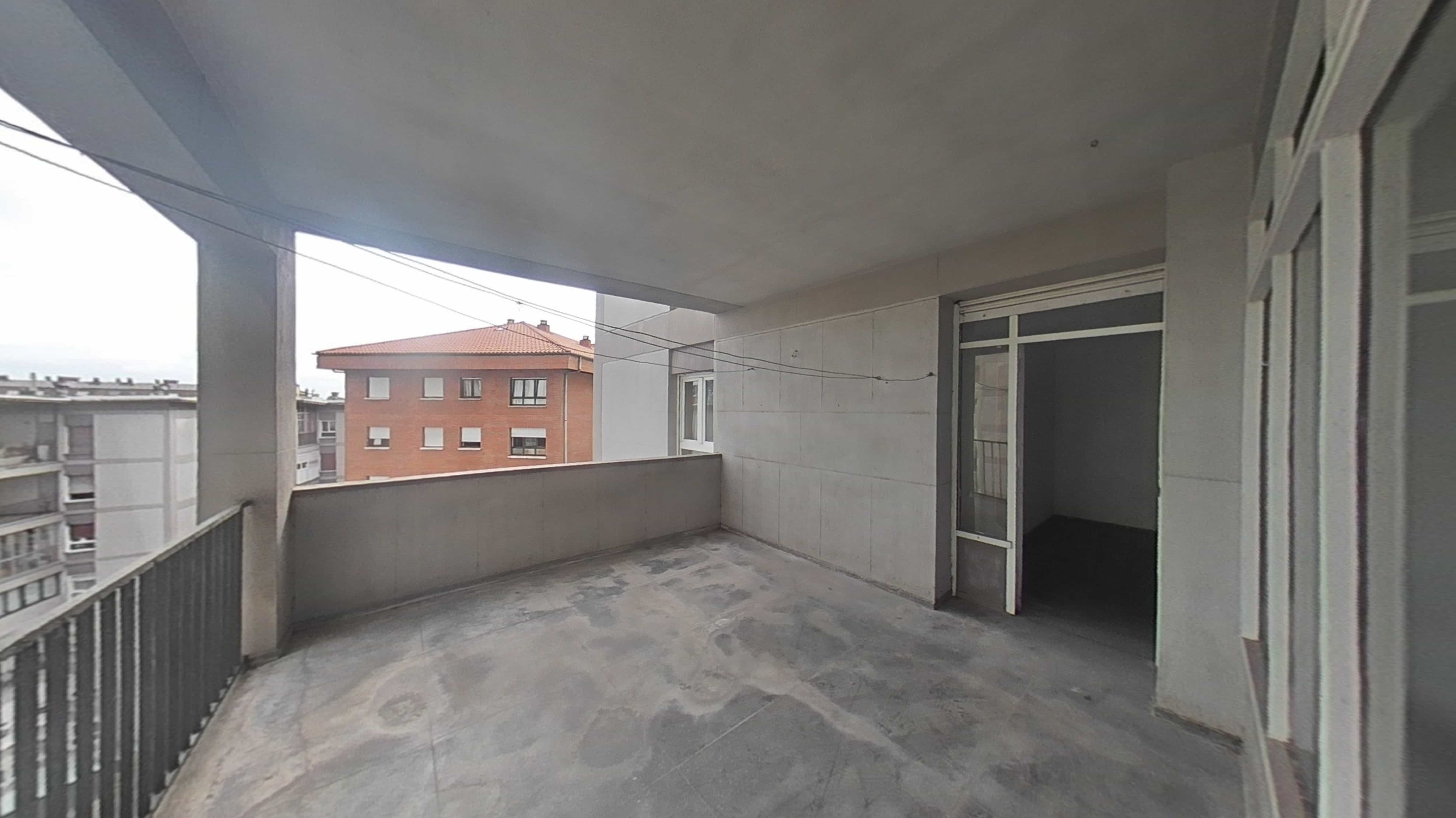 Piso en venta en plaza General Primo de Rivera