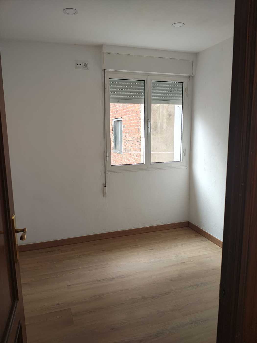 Piso en venta en plaza Plaza de León