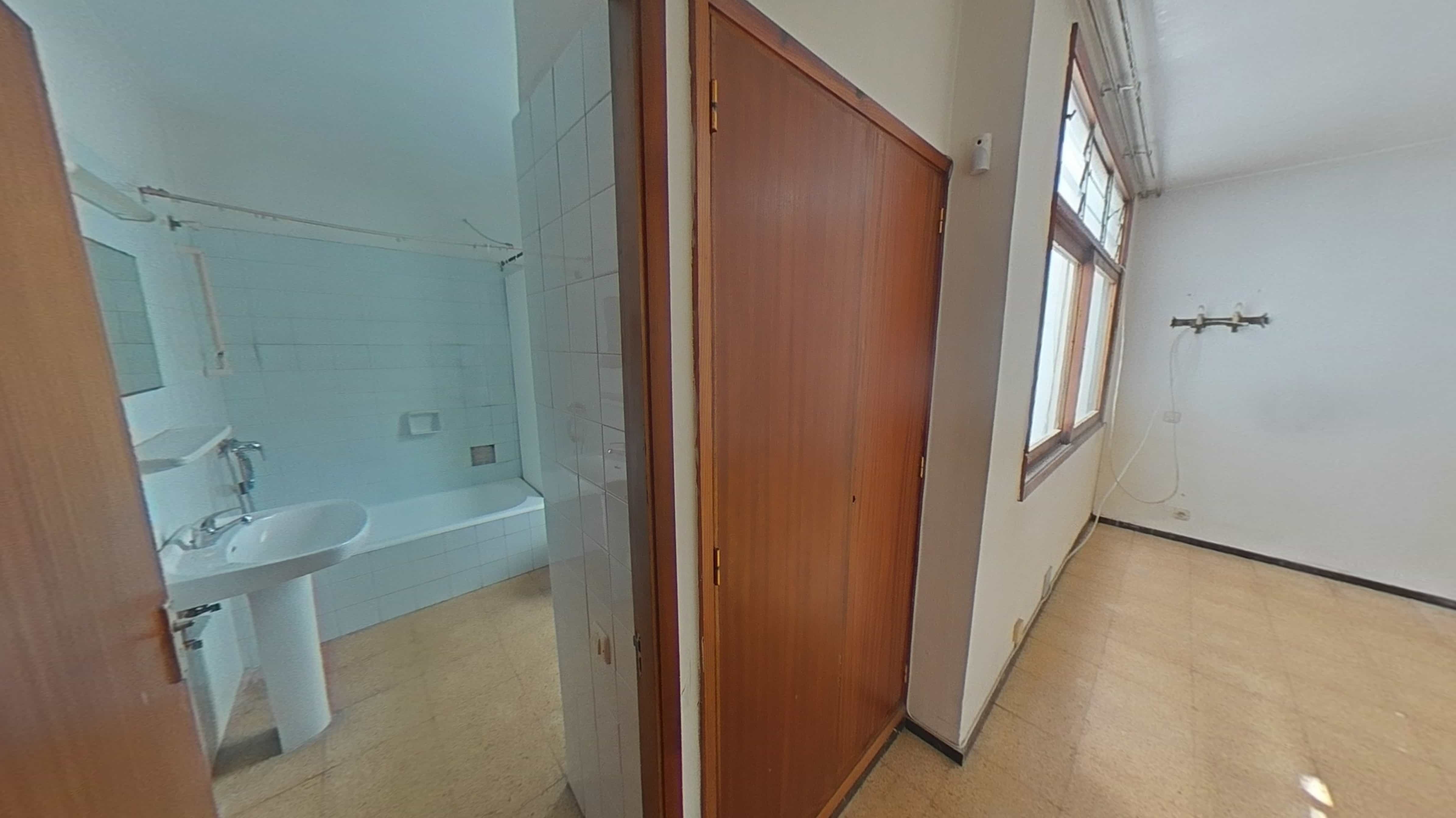 Piso en venta en calle Martinez de Escobar