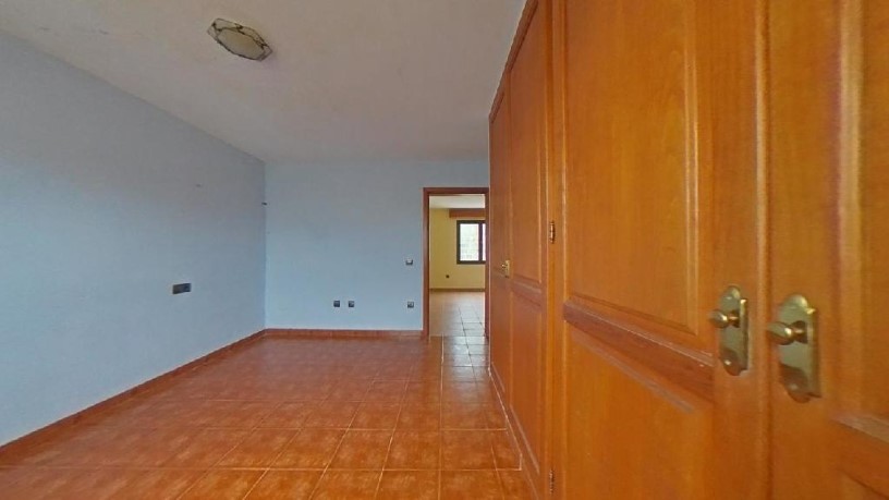 Casa en venta en calle La Calera