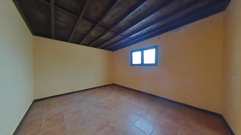Casa en venta en calle La Calera