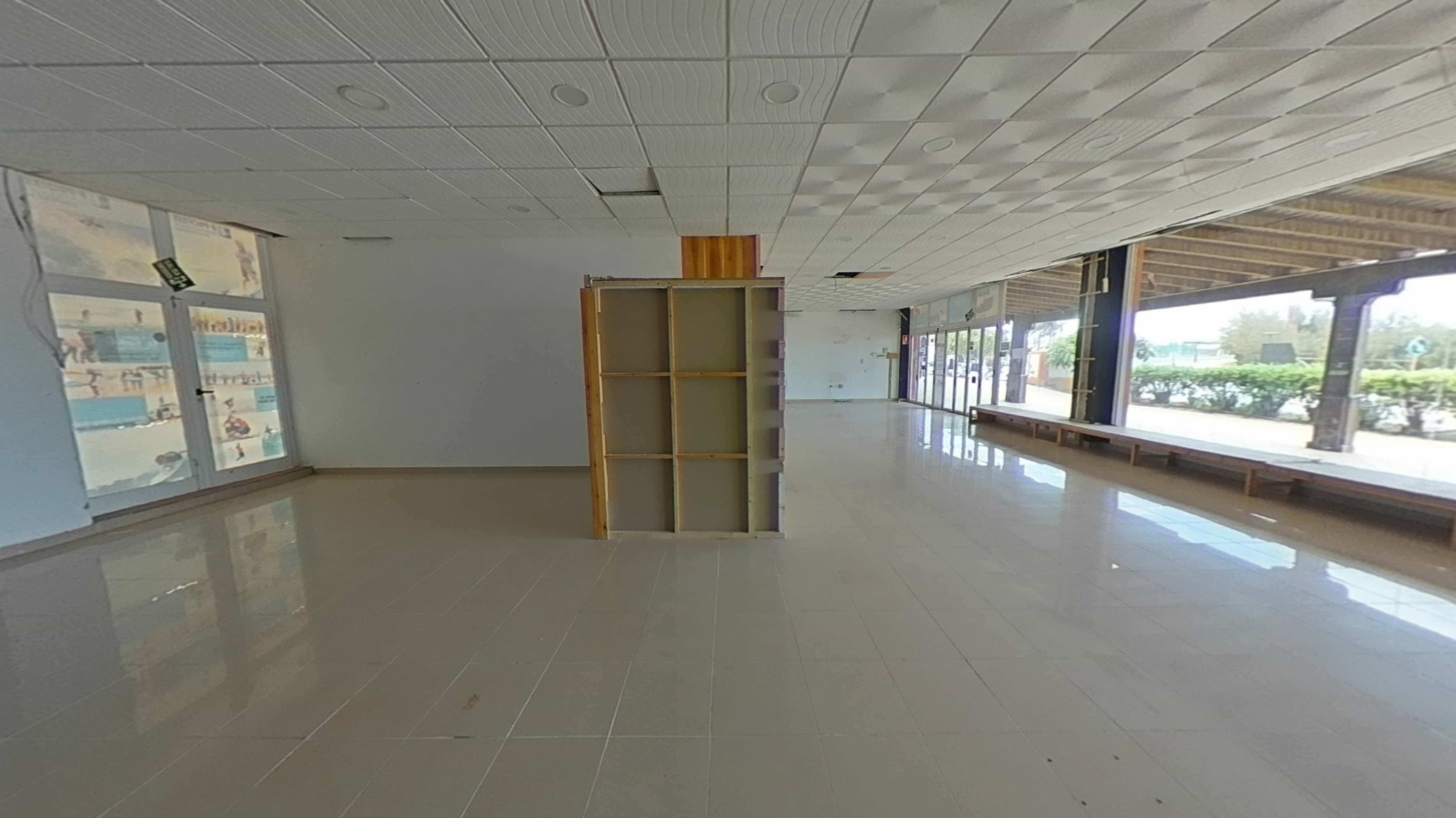 Local en venta en avda Pedro y Guy Vandaele S/n