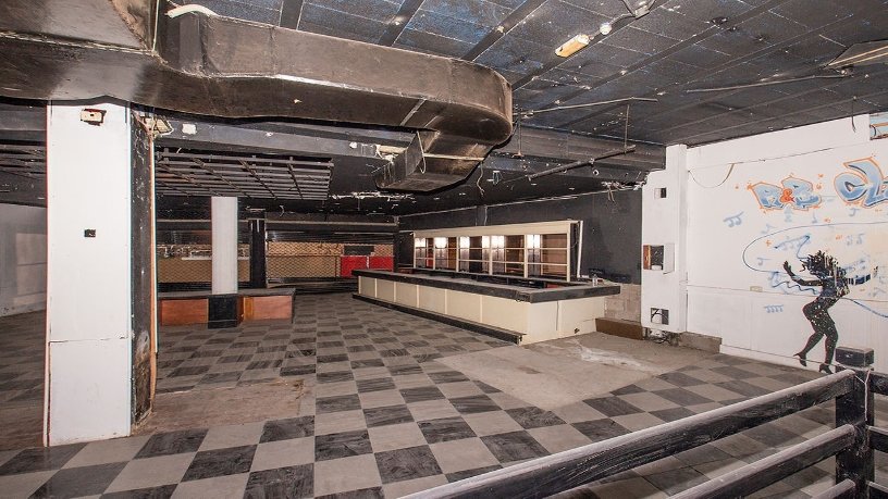 Commercial premises for sale in avda De Italia