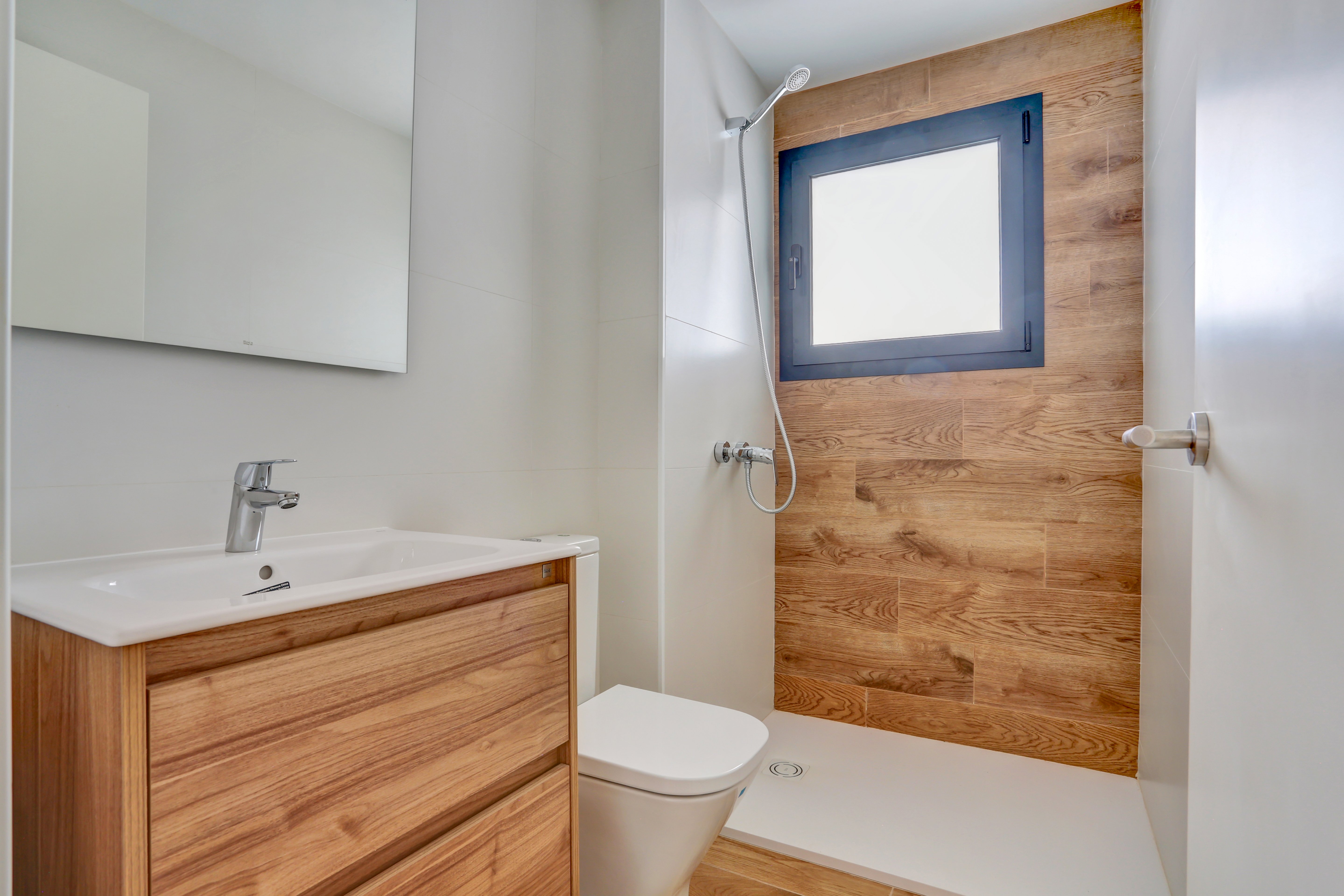 Piso en venta en calle F, Polig P-16-2,parc E