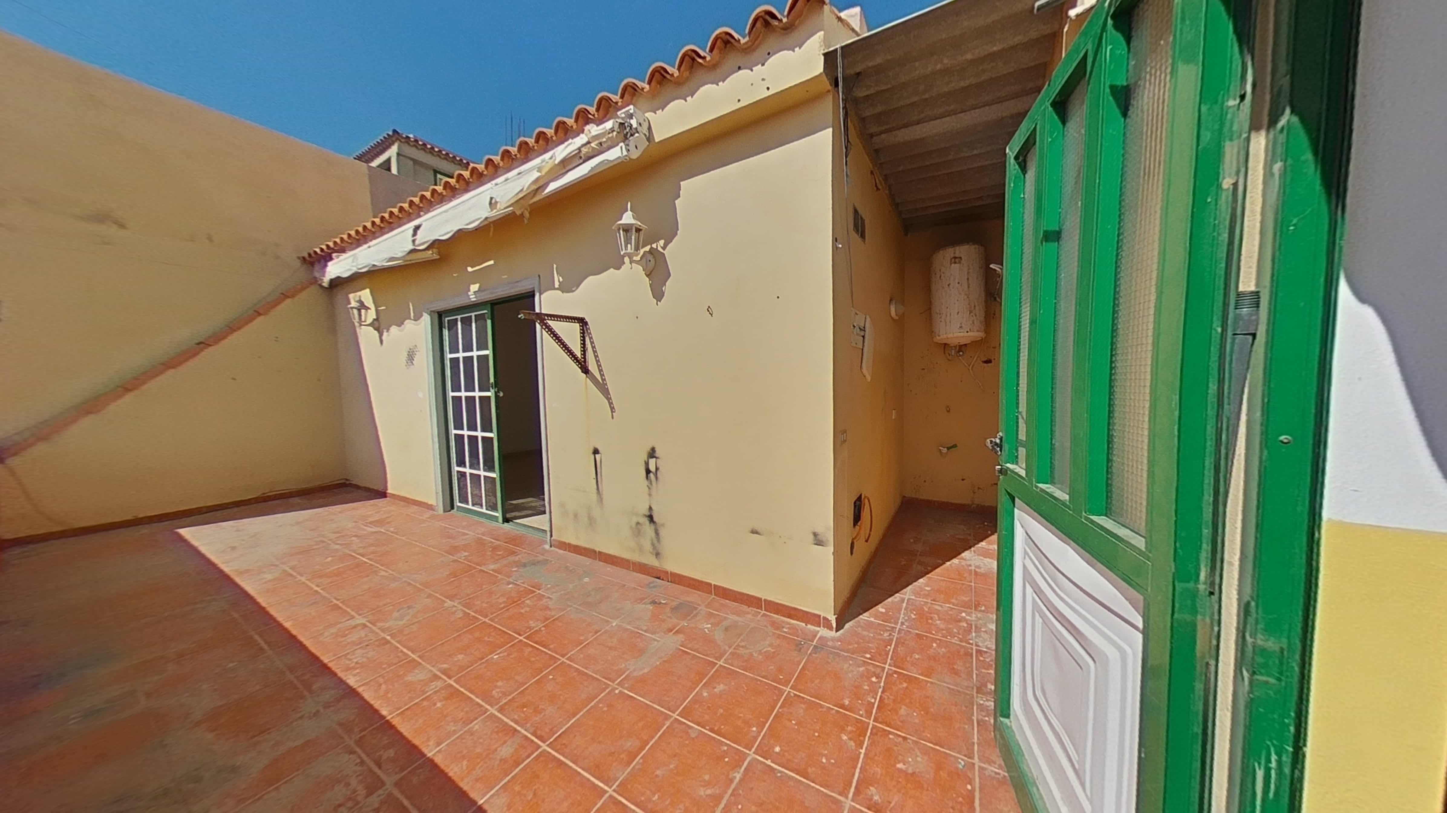 Casa en venta en calle Benchijigua-