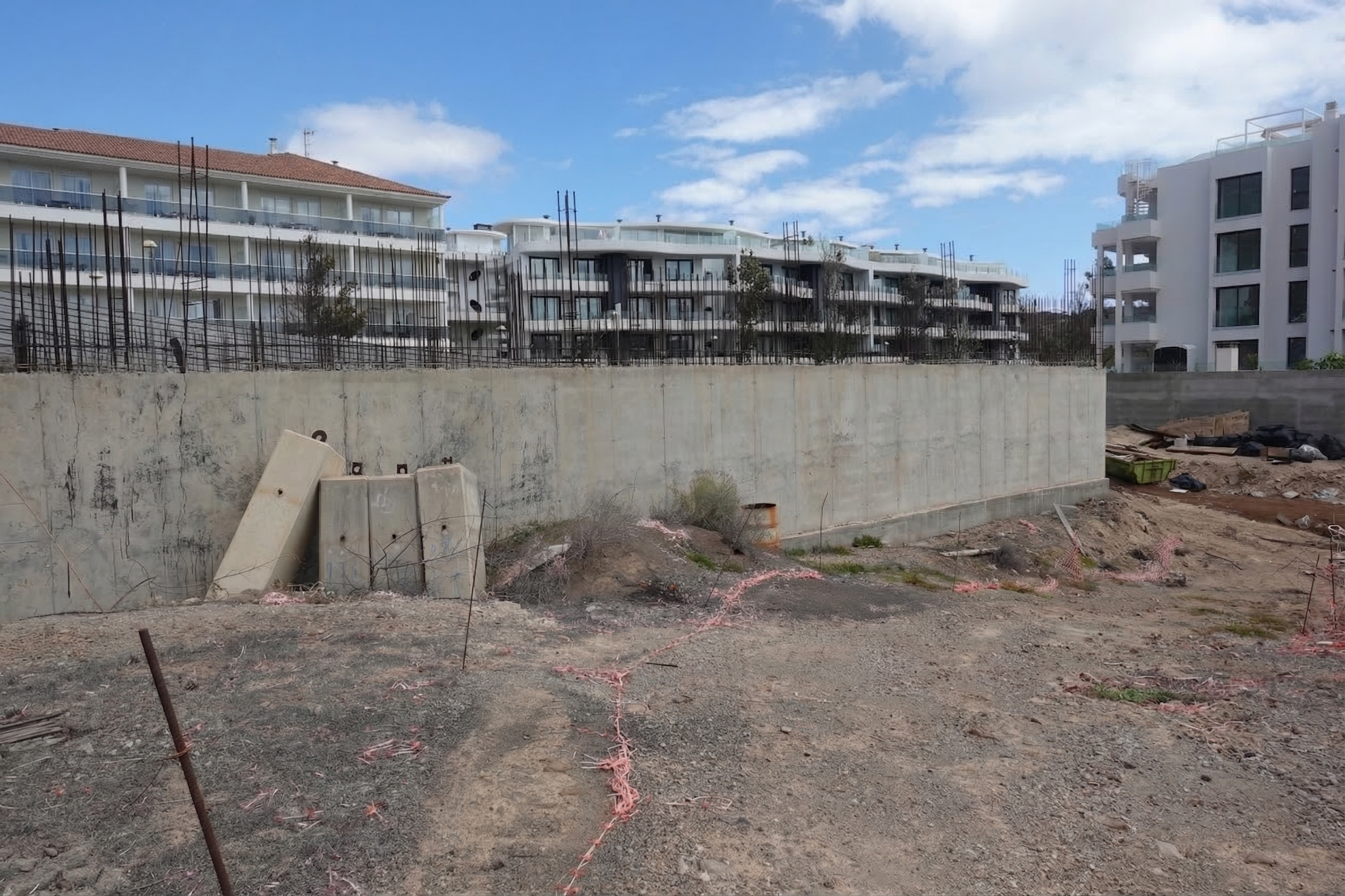 Work stopped for sale in avda El Palm-mar