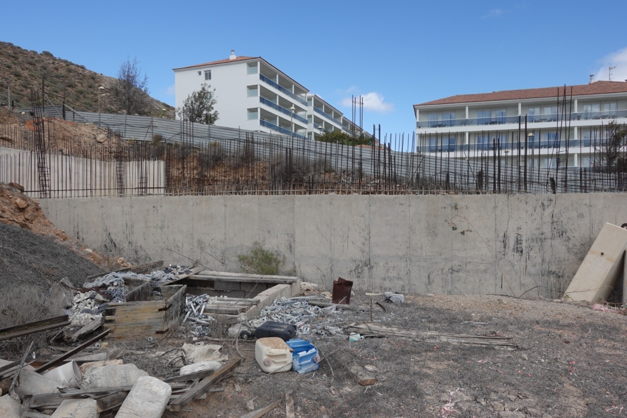 Work stopped for sale in avda El Palm-mar