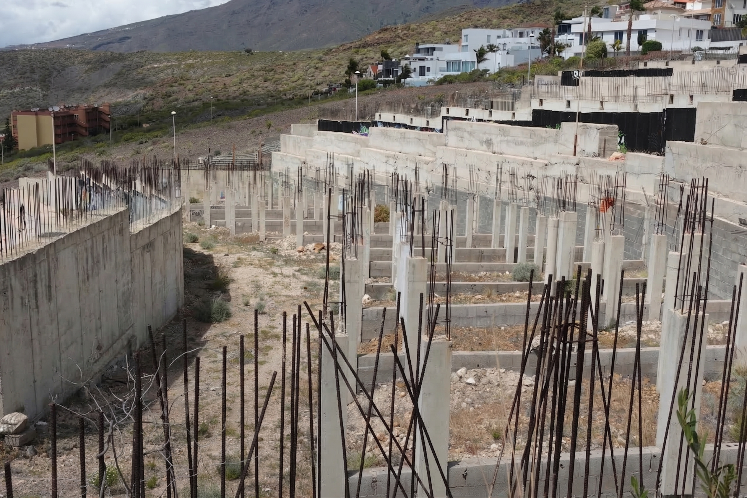 Work stopped for sale in calle Extremadura 19-24