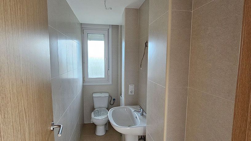 Chalet adosado en venta en calle Sovilla