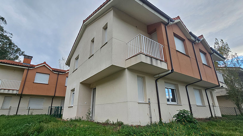 Chalet adosado en venta en calle Sovilla