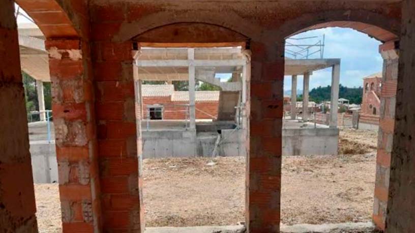 Obra parada en venta en calle Higuericas 13