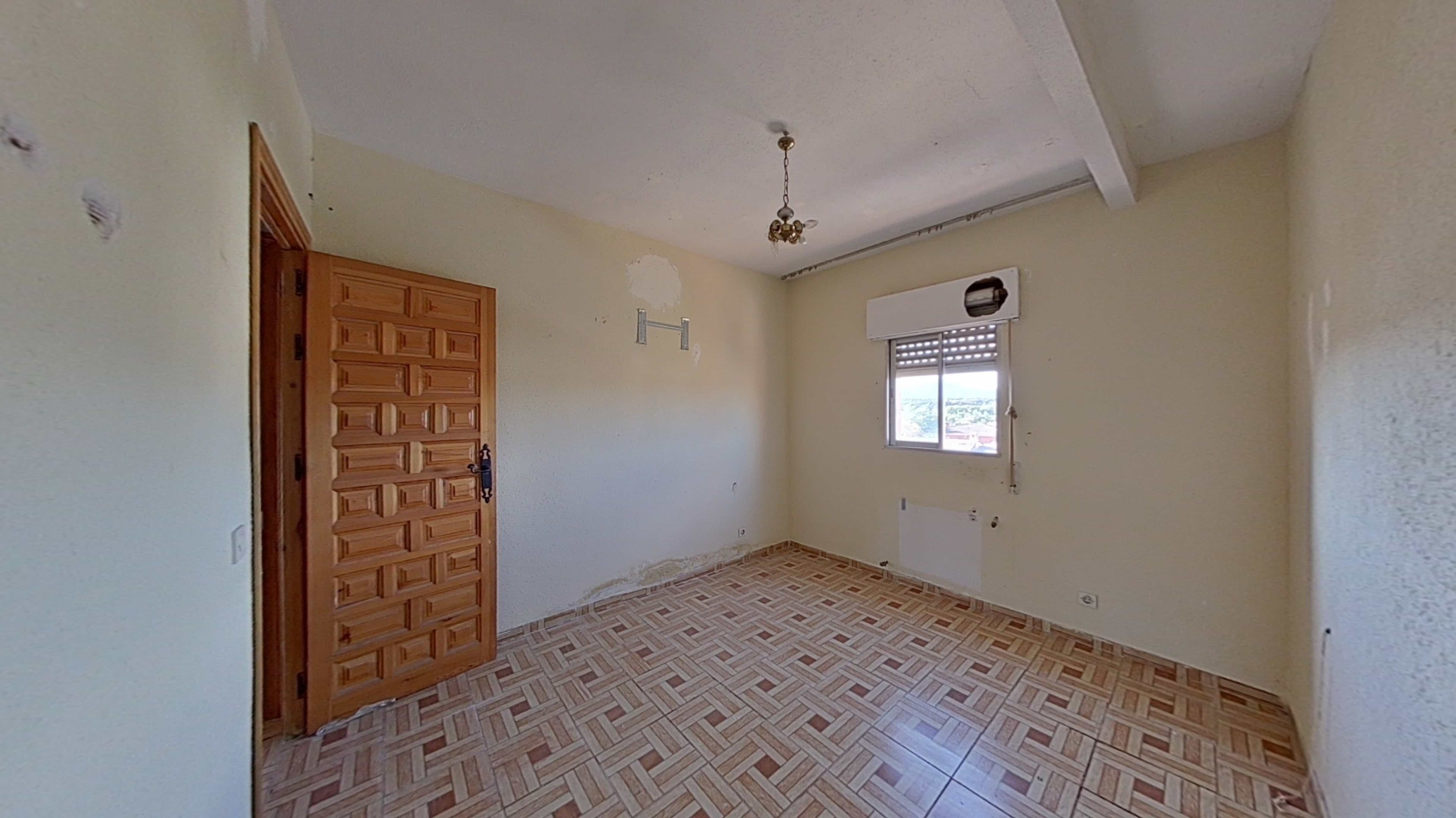 Townhouse for sale in calle Manuela Malasaña