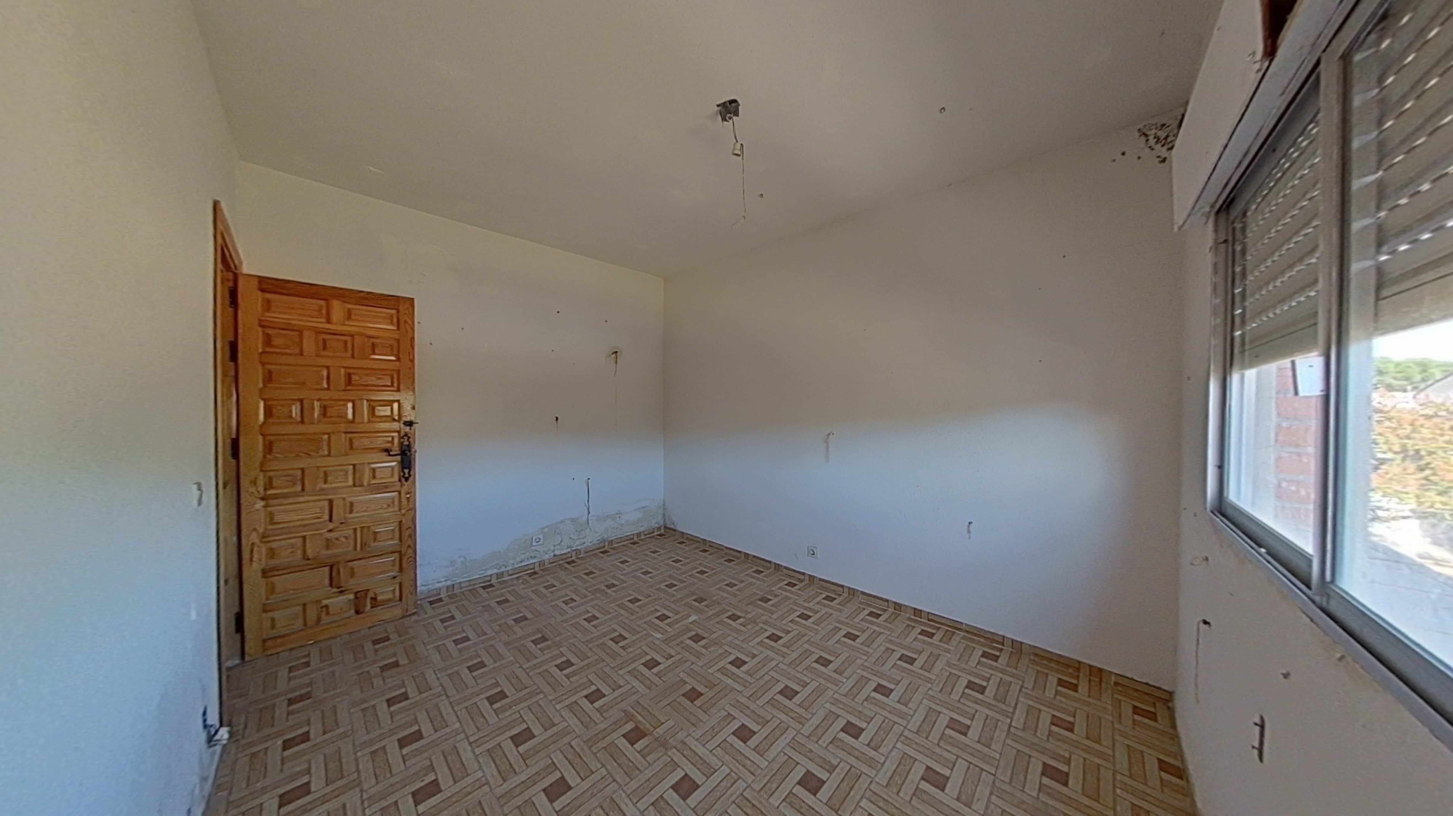 Townhouse for sale in calle Manuela Malasaña