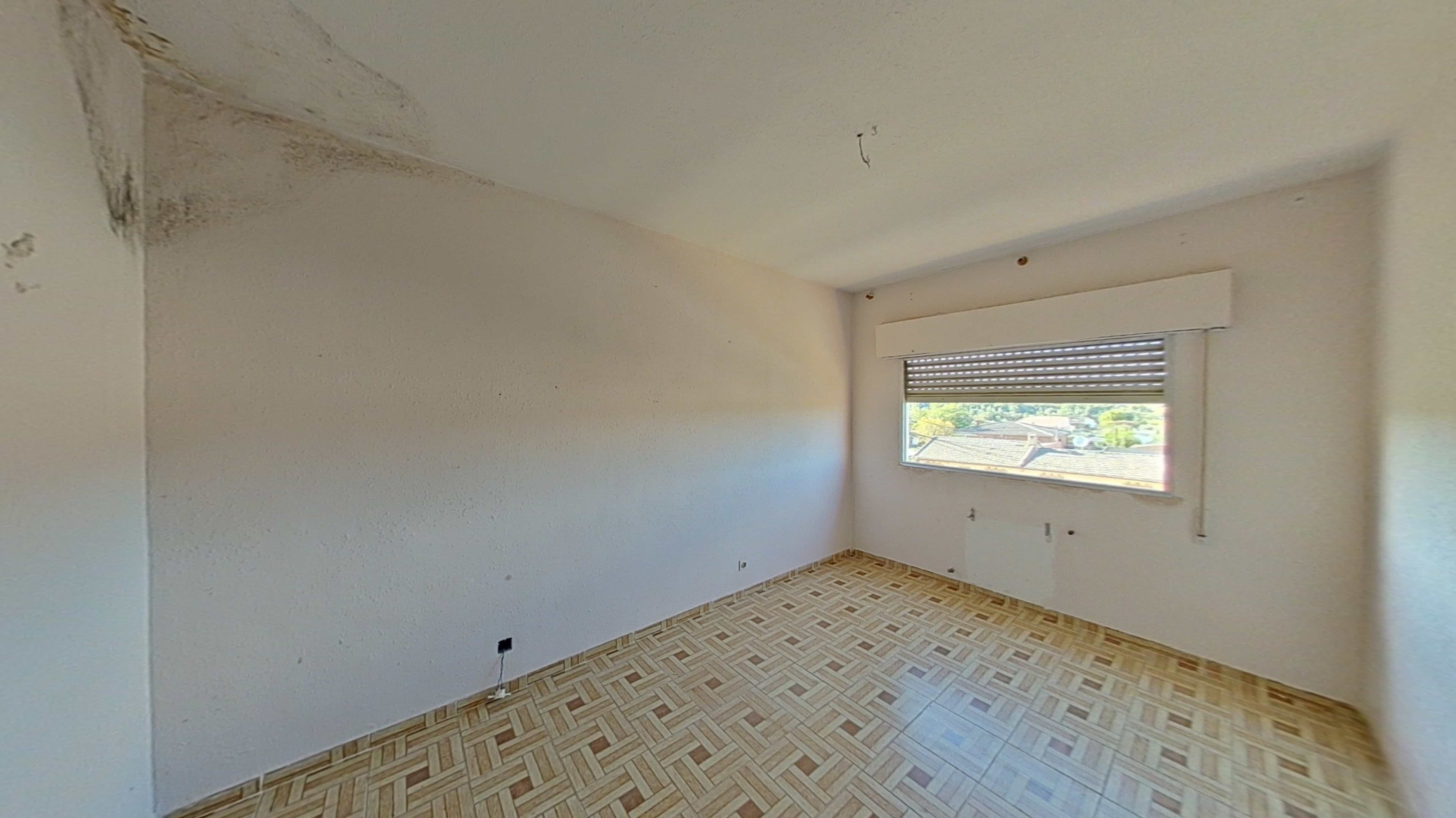 Townhouse for sale in calle Manuela Malasaña