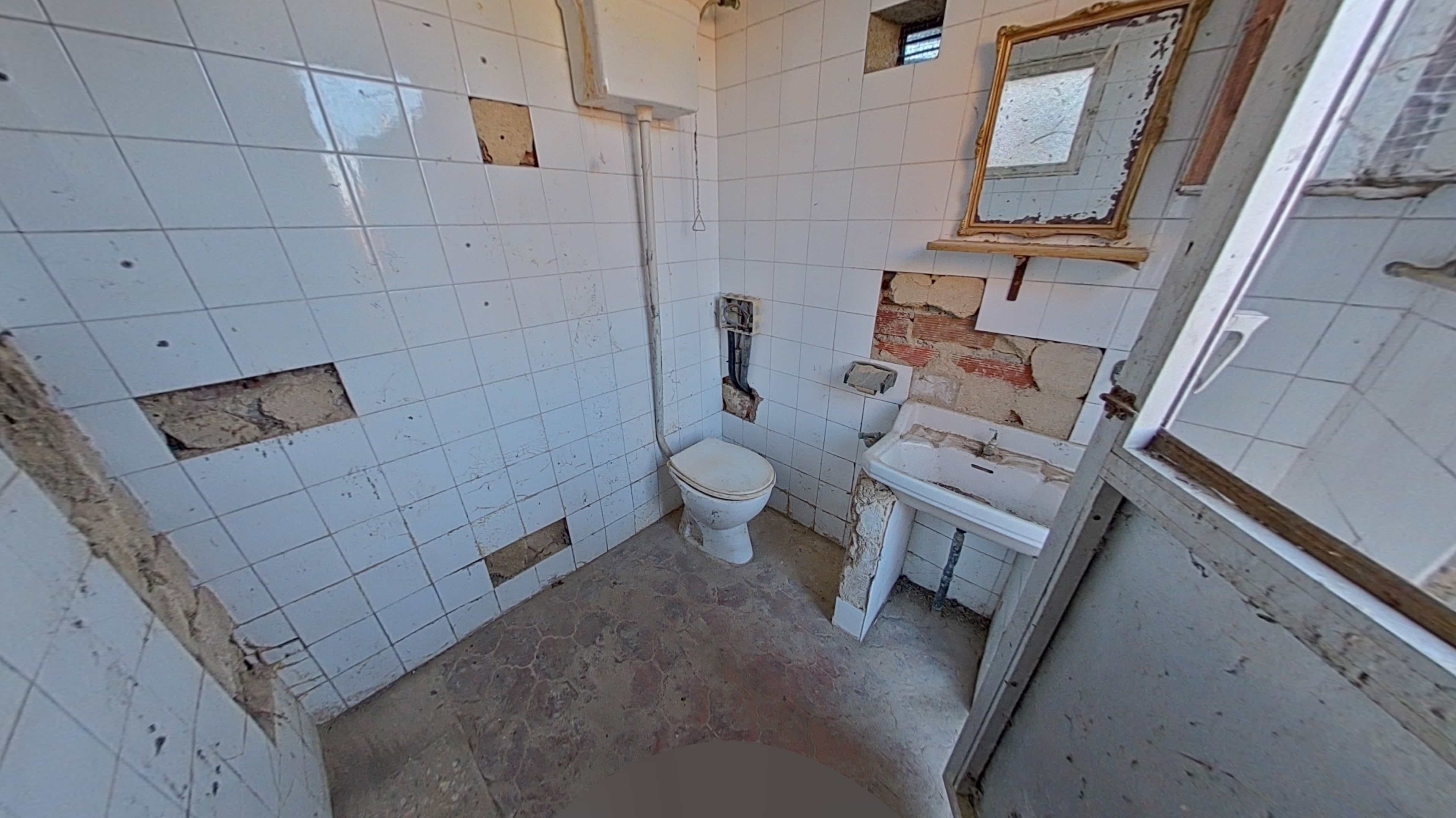 Townhouse for sale in calle Manuela Malasaña