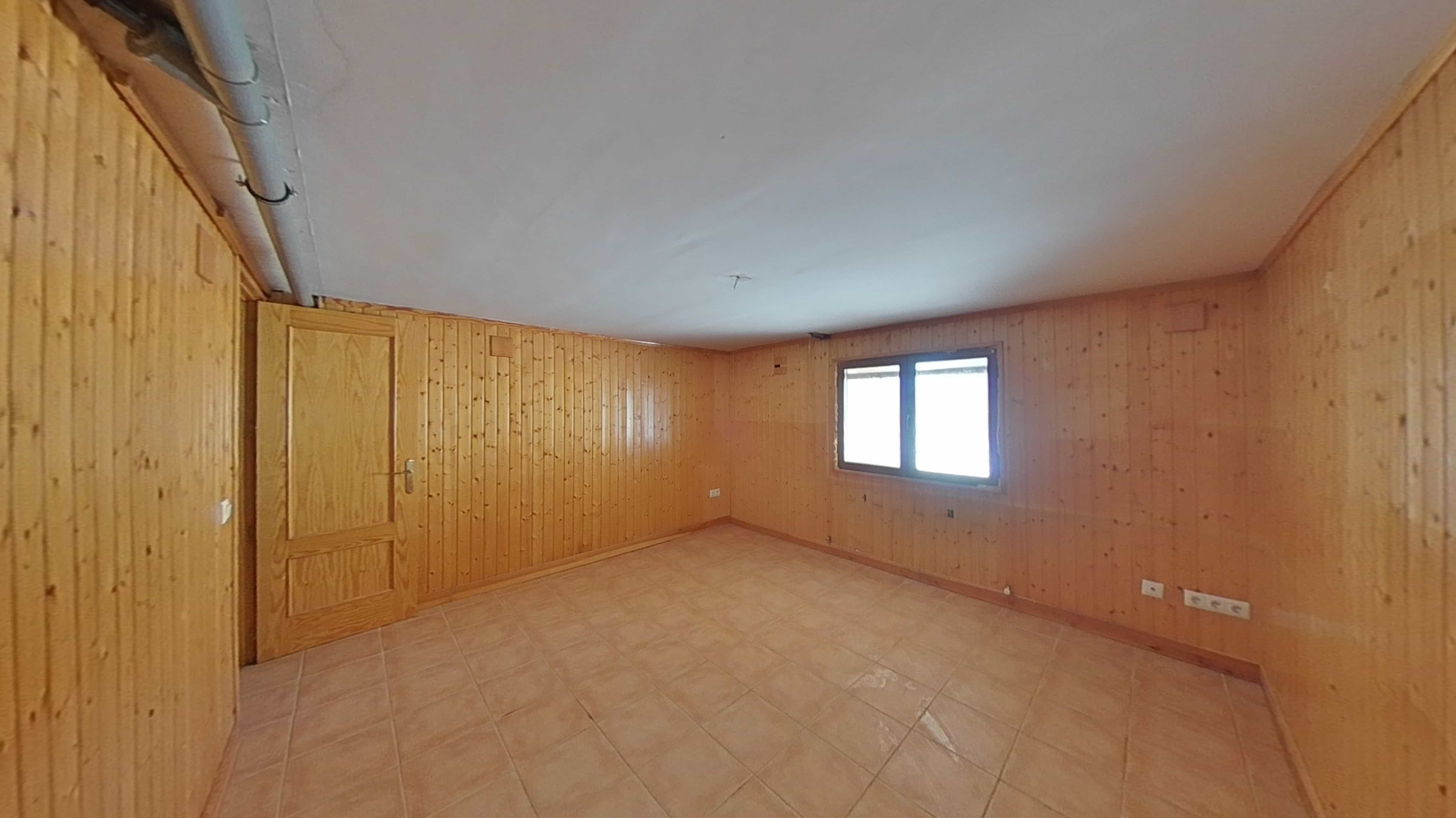 Piso en venta en calle Ugena