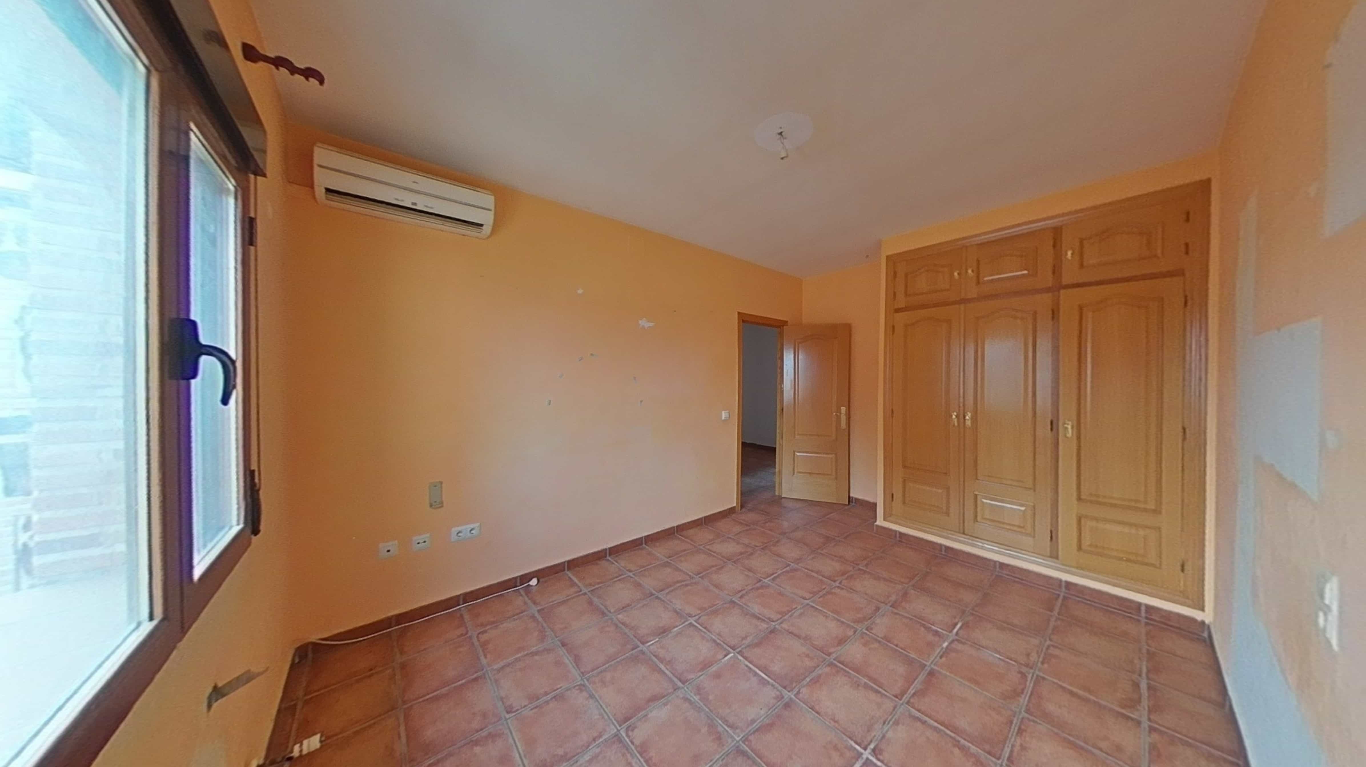 Piso en venta en calle Ugena