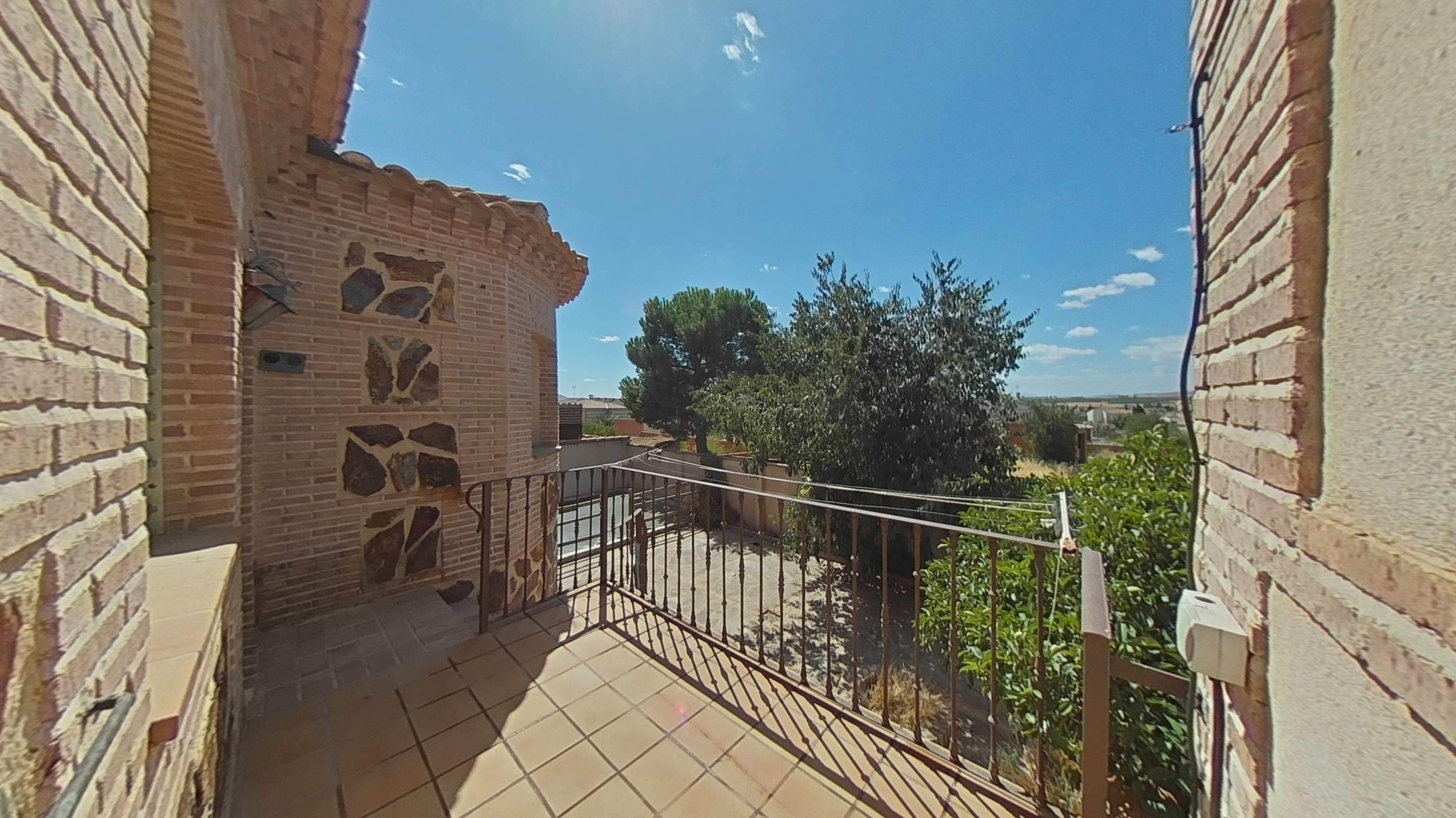 Piso en venta en calle Ugena