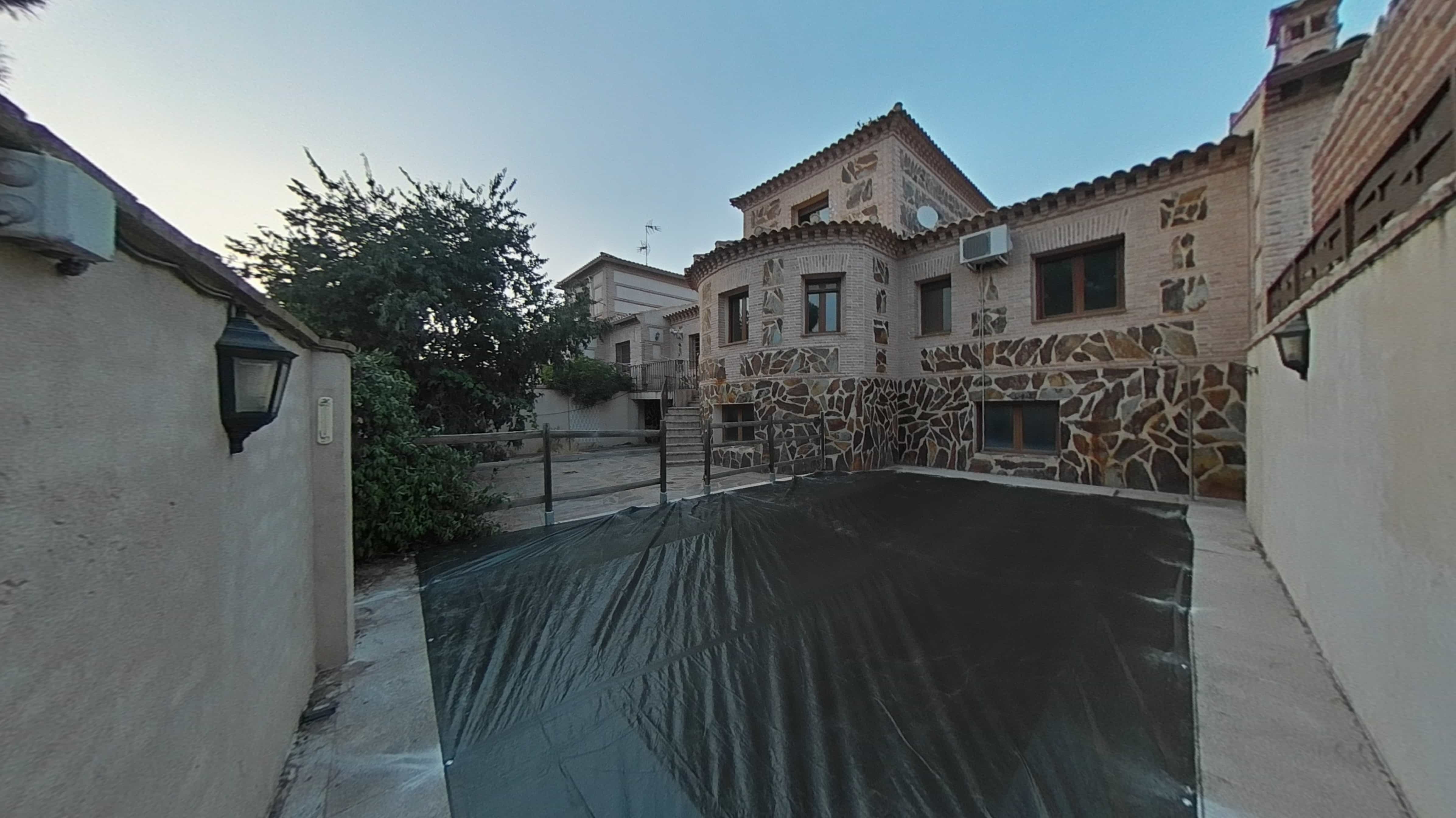 Piso en venta en calle Ugena