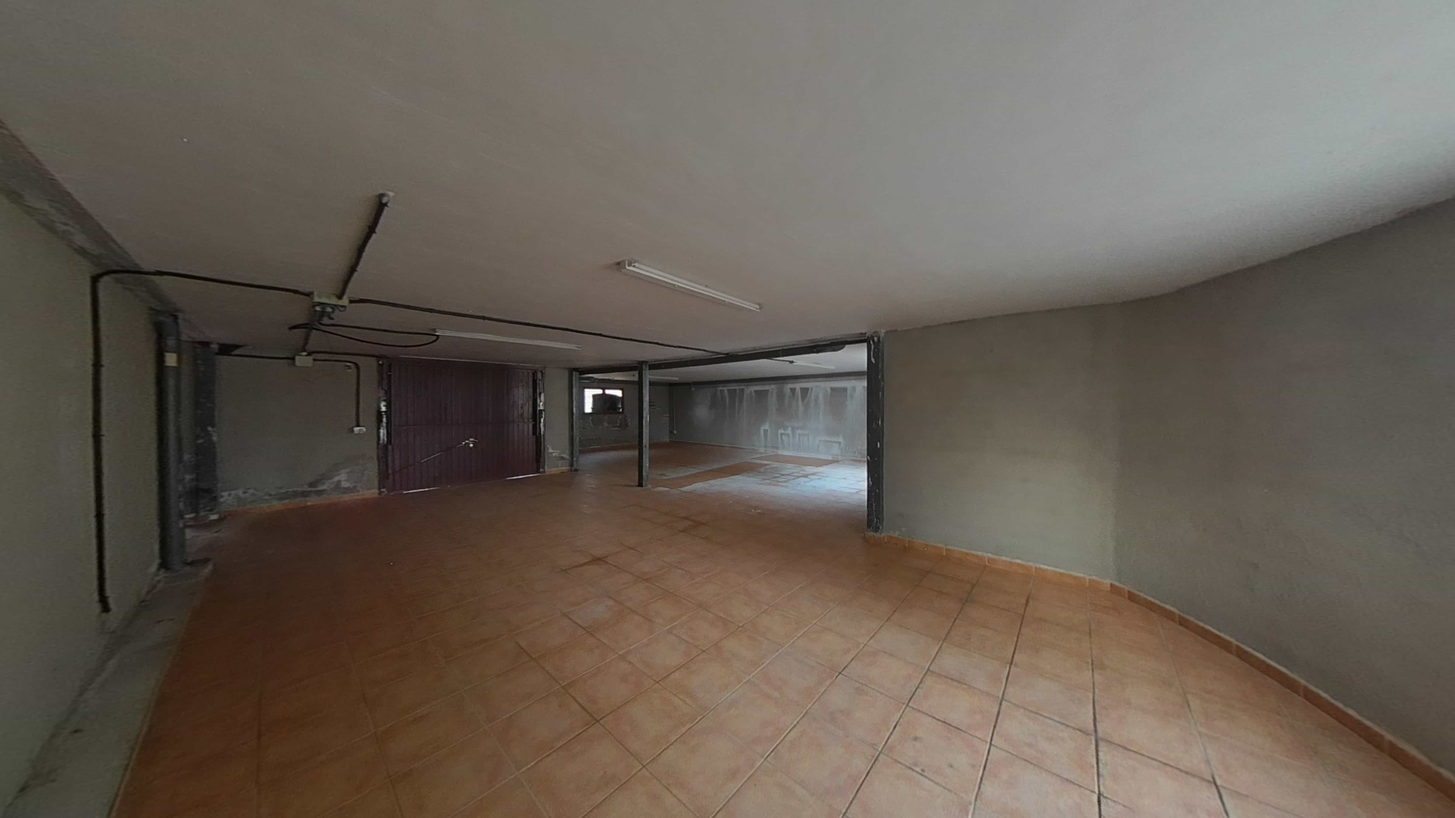 Piso en venta en calle Ugena