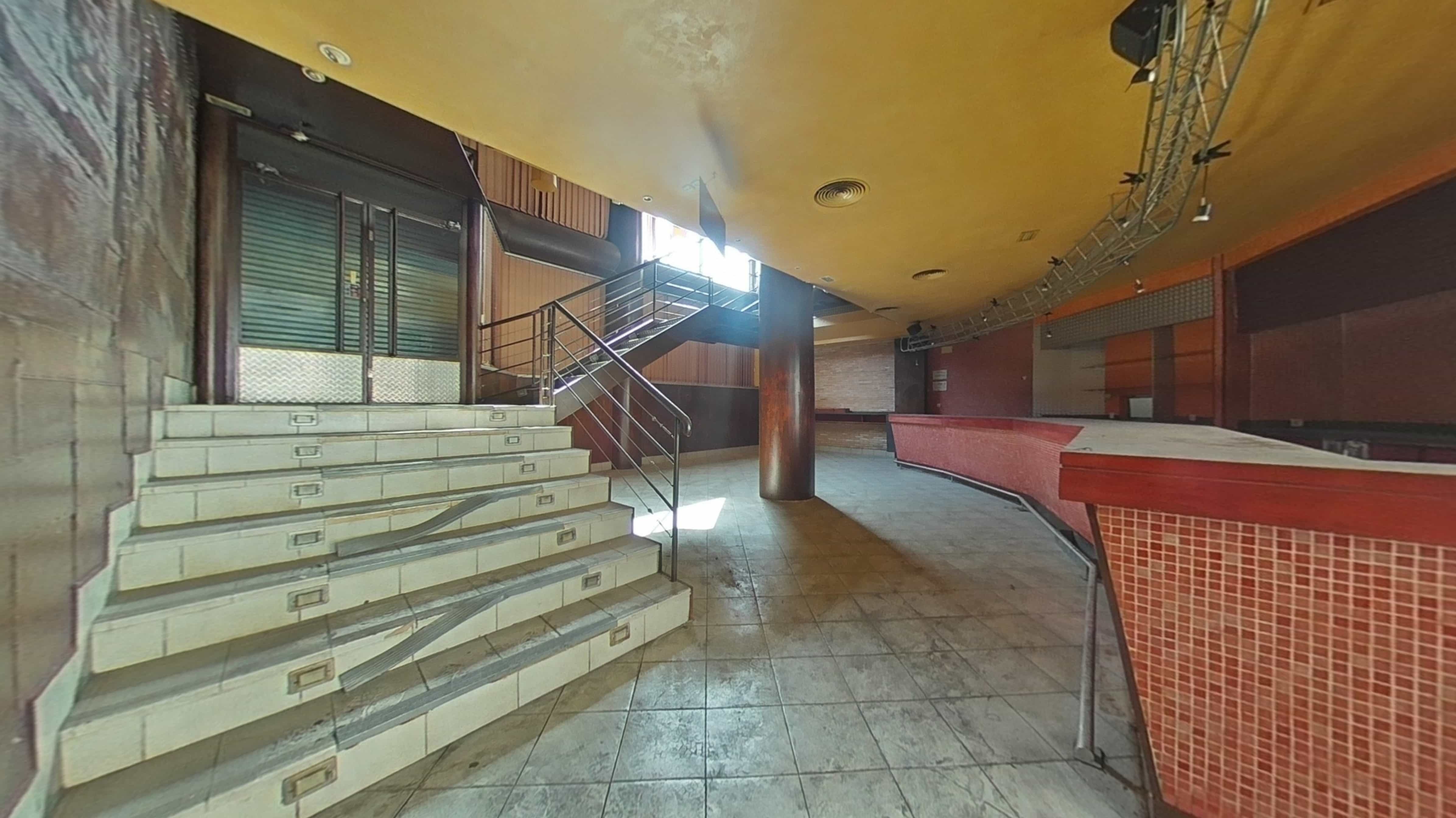 Local en venta en ronda Buenavista