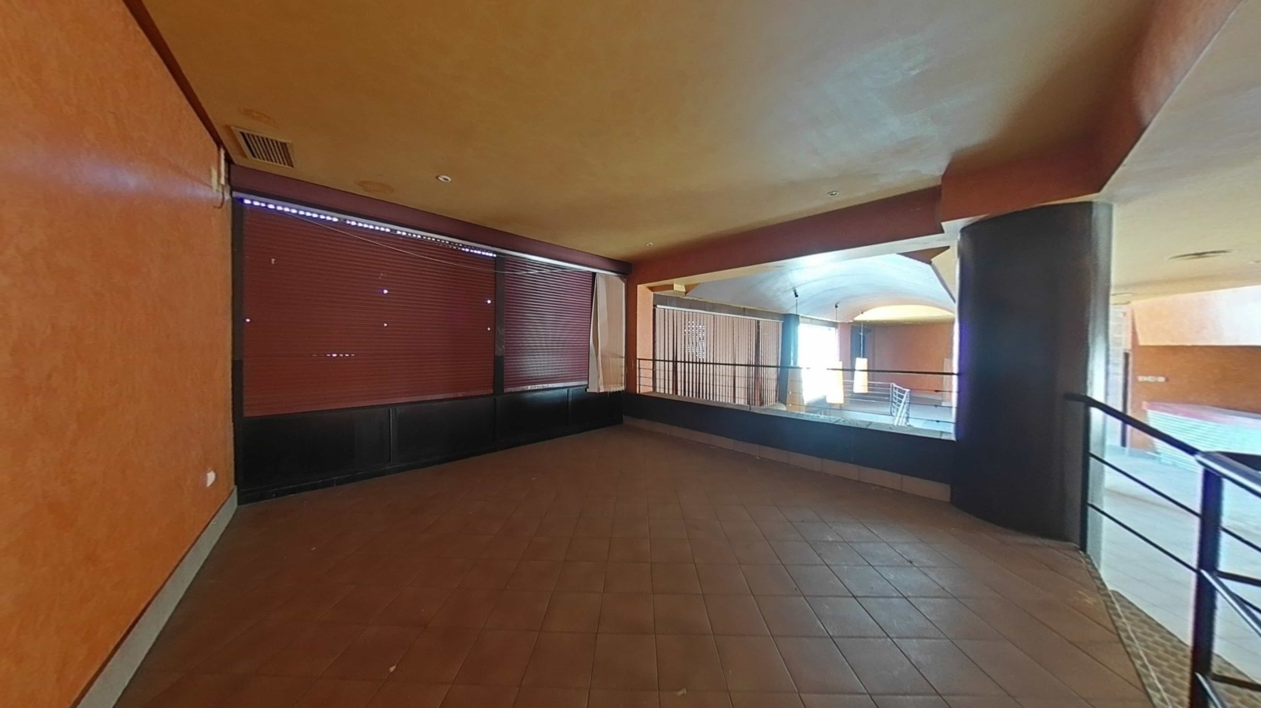 Local en venta en ronda Buenavista