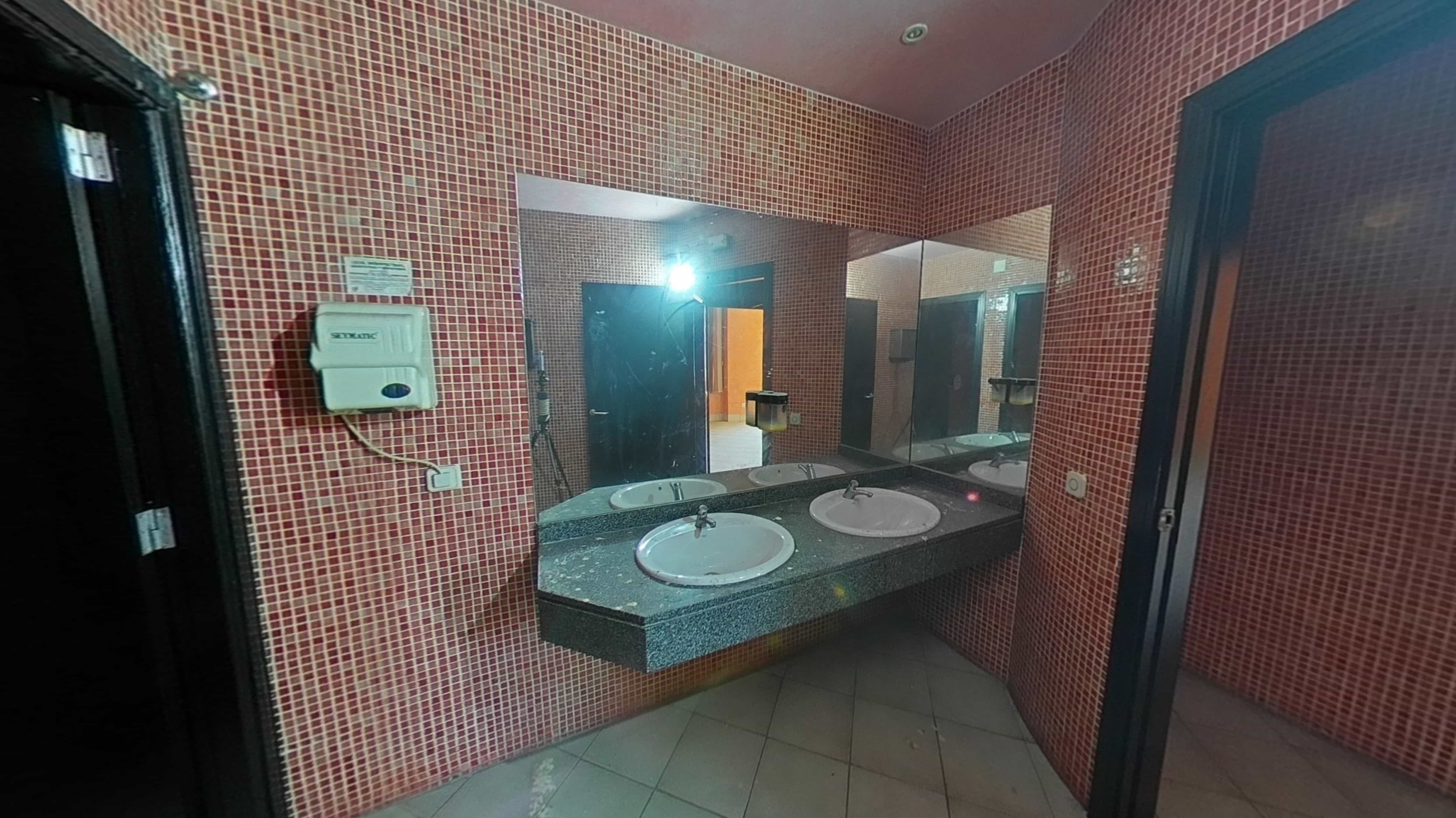 Local en venta en ronda Buenavista